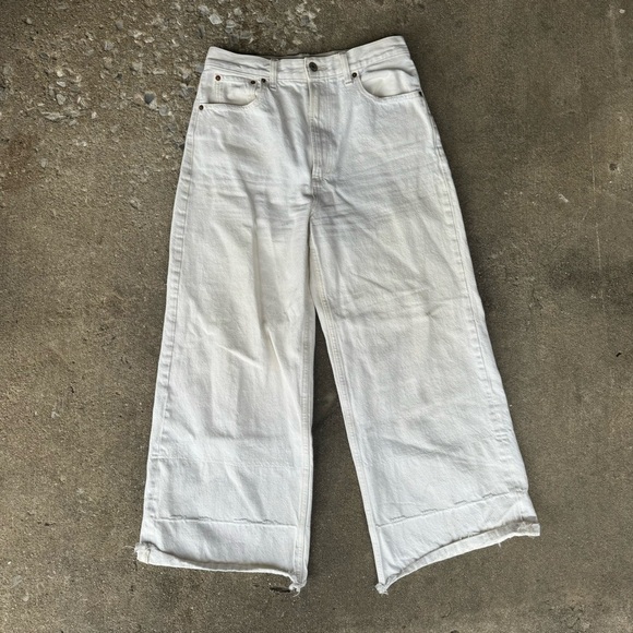 White Abercrombie & Fitch Wide Leg Jeans Size 6 - Picture 1 of 5
